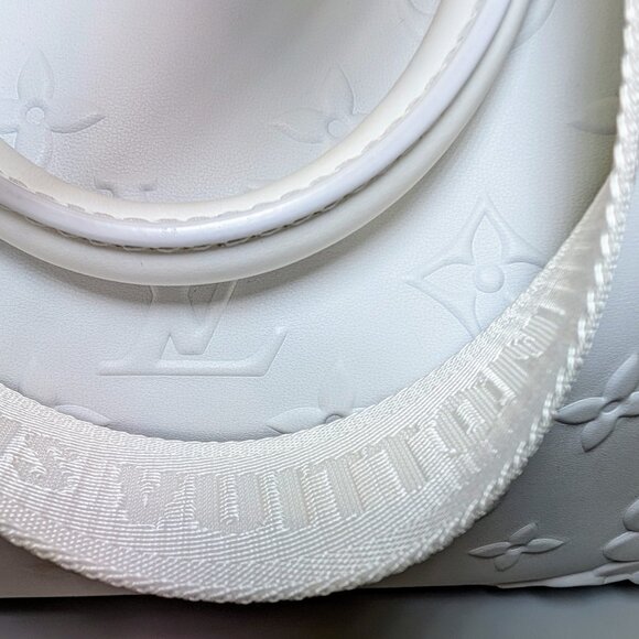 Louis Vuitton White Spring-Summer 2023 Men's Collection Neo Tote - Picture 5 of 16